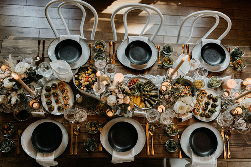 Herzenszauber styled hochzeit rittergut orr 0219 Kopie Tischbuffet als kulinarischer Einstieg auf eurer Hochzeit