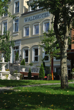 Waldhotel Rheinbach – gesehen bei frauimmer-herrewig.de