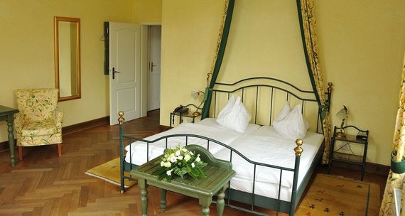 Komfort Zimmer in der Villa – gesehen bei frauimmer-herrewig.de